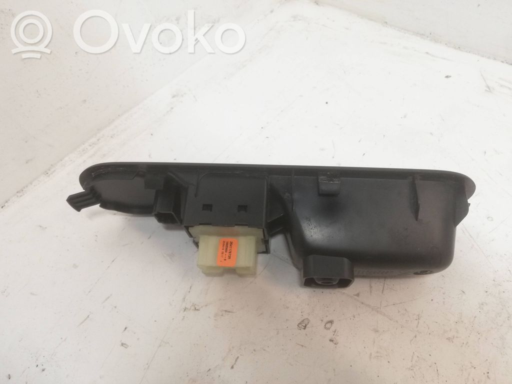 Renault Twingo III Electric window control switch 