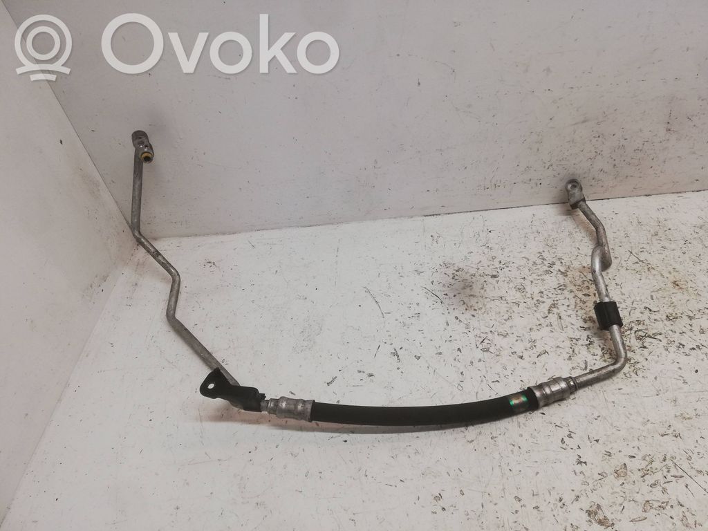 BMW 1 E81 E87 Air conditioning (A/C) pipe/hose 
