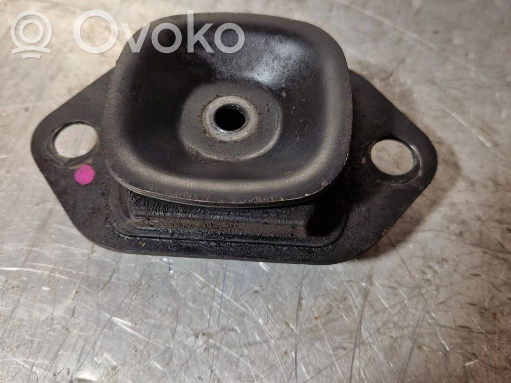 Engine mount bracket   4BB0A