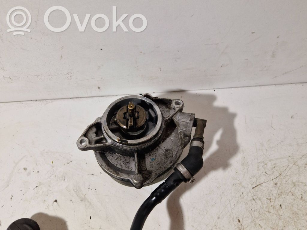 Audi A5 8T 8F Vacuum pump 