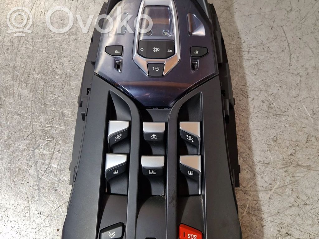 Citroen DS5 Front seat light 