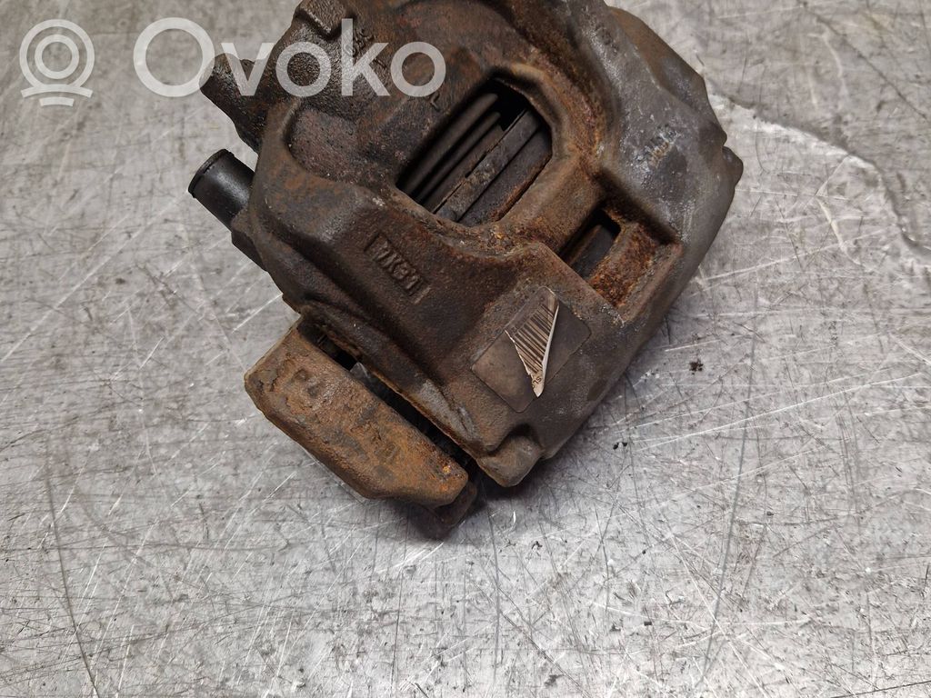 Front brake caliper   7K31