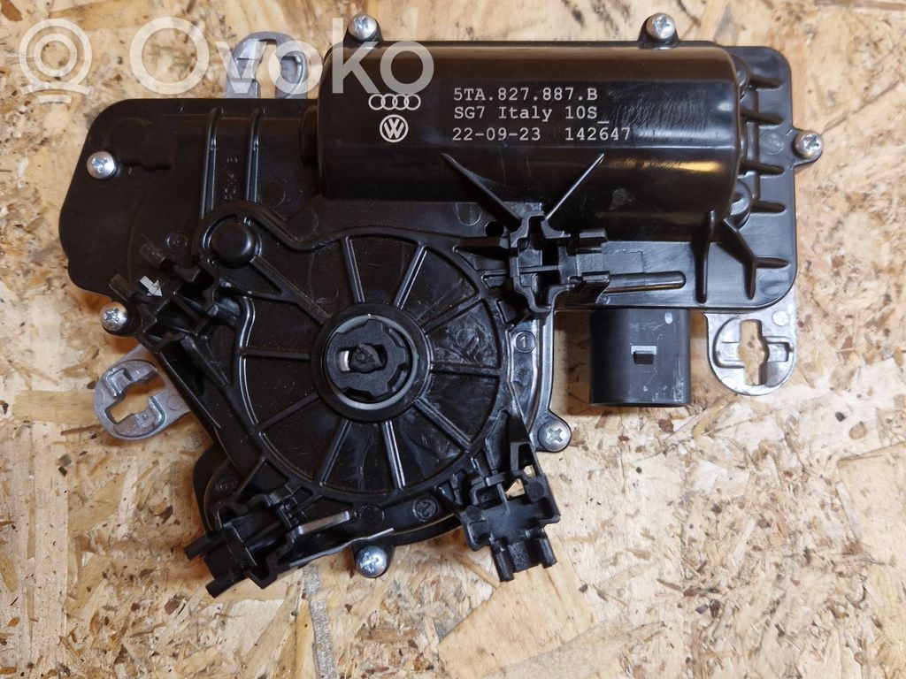 Skoda Octavia Mk4 Siłownik elektryczny podnoszenia klapy tylnej / bagażnika 