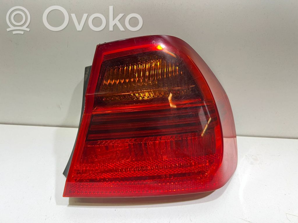 Rear/tail lights   6937458,27630227L2
