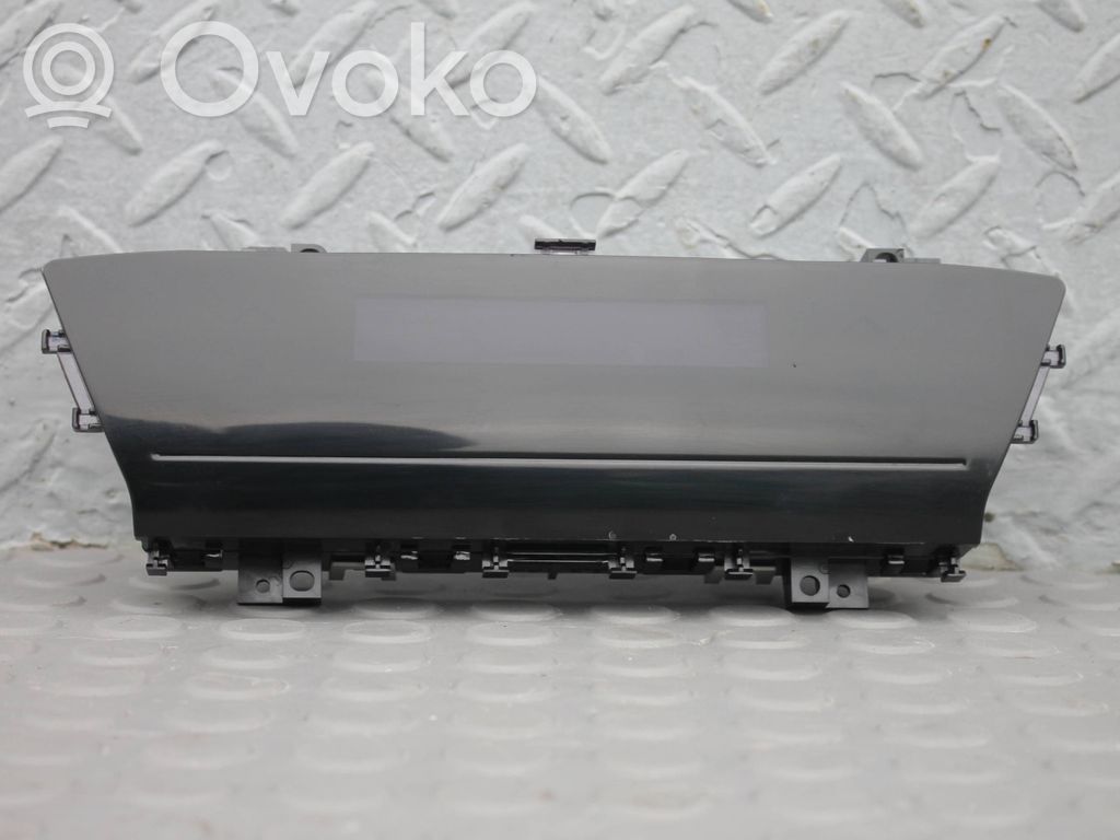 Screen/display/small screen   T8ME9