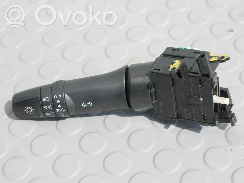 Mitsubishi L200 Indicator stalk 