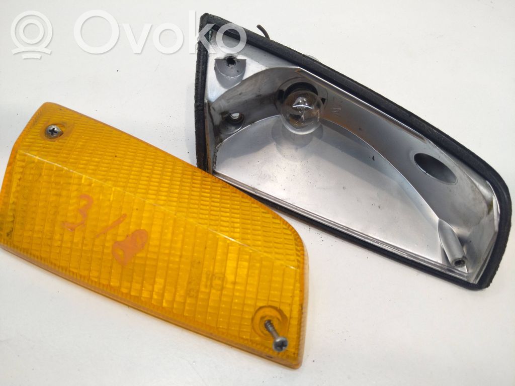 BMW 3 E21 Front fender indicator light 