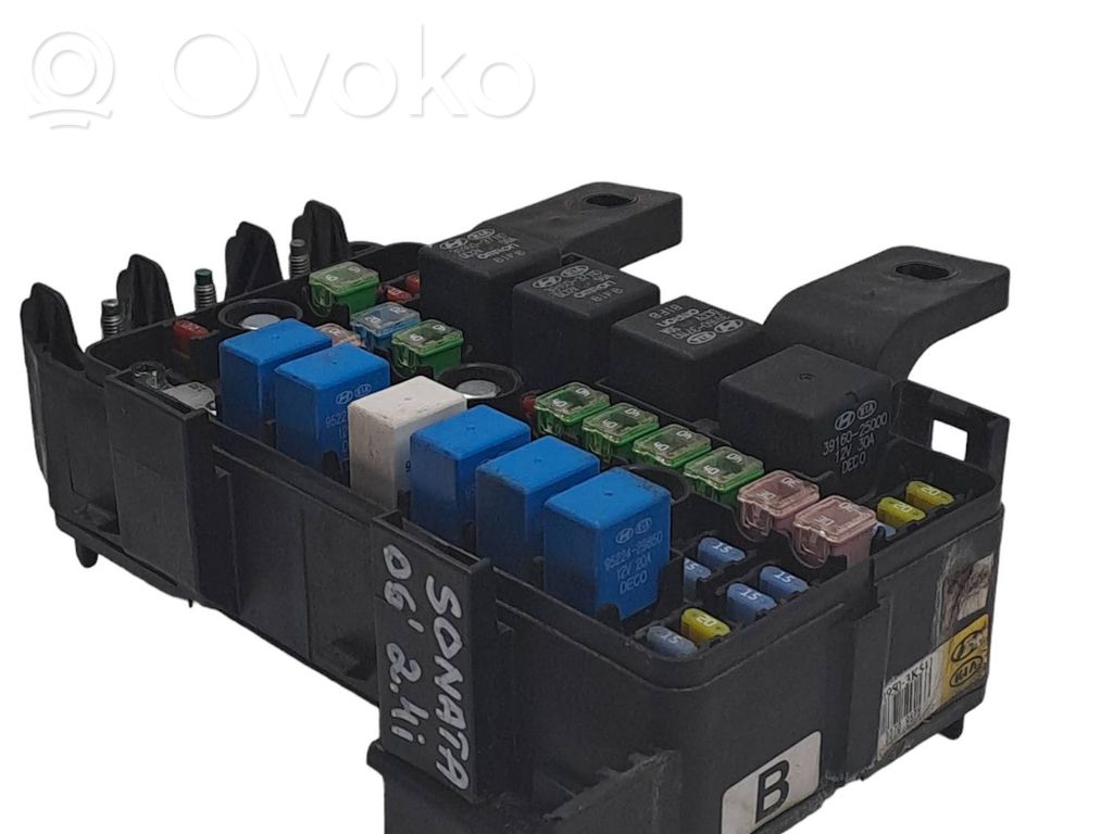 Hyundai Sonata Fuse box set 