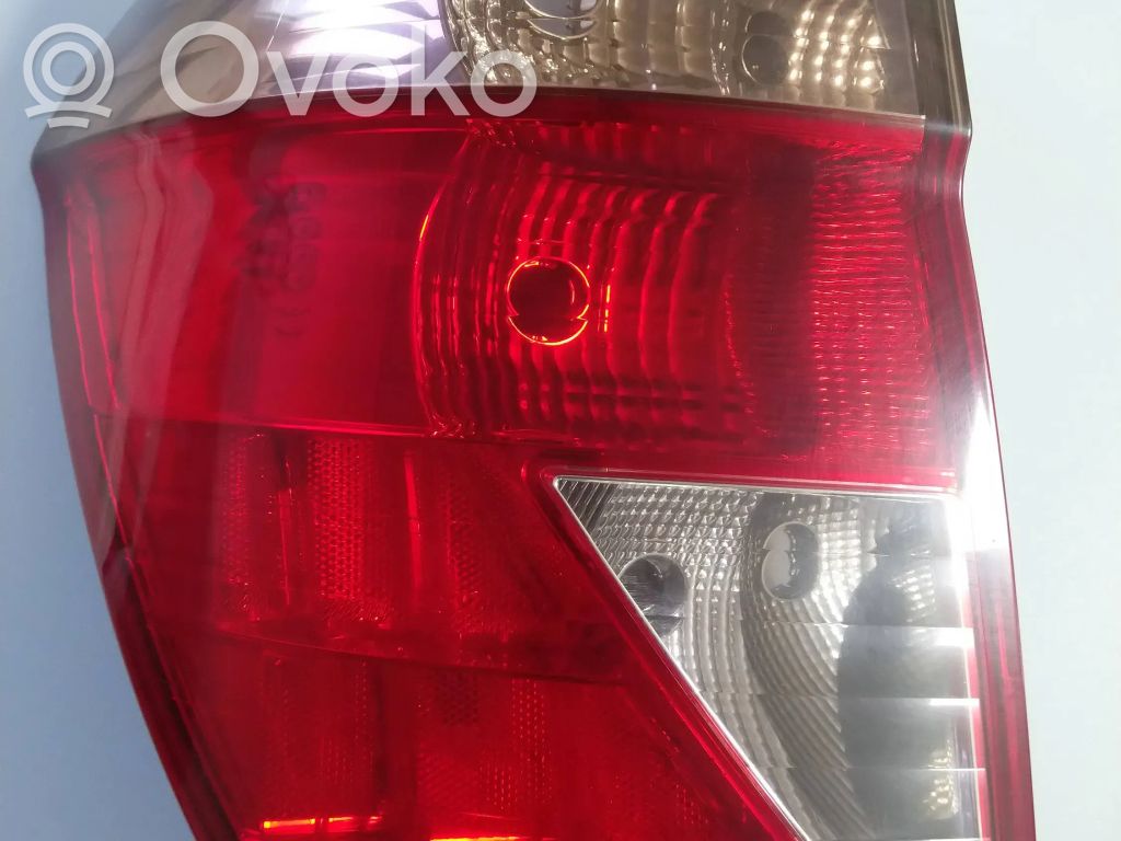 Honda FR-V Luz trasera/de freno 