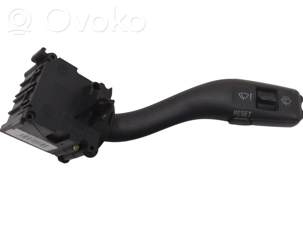 Audi A4 S4 B5 8D Valytuvų rankenėlė 