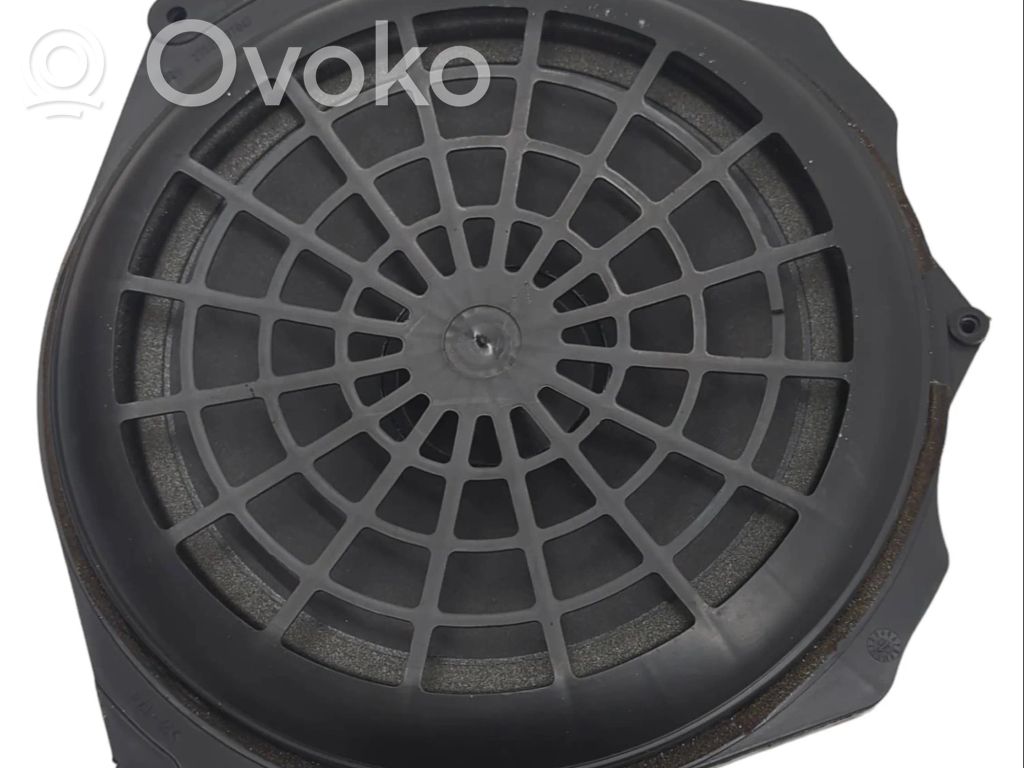 Audi A4 S4 B6 8E 8H Głośnik niskotonowy 