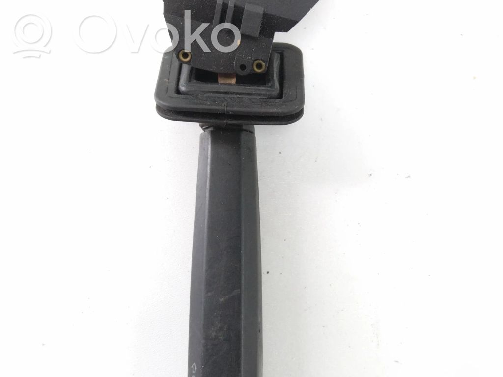 Commodo de clignotant   HLS202129,202129,6810
