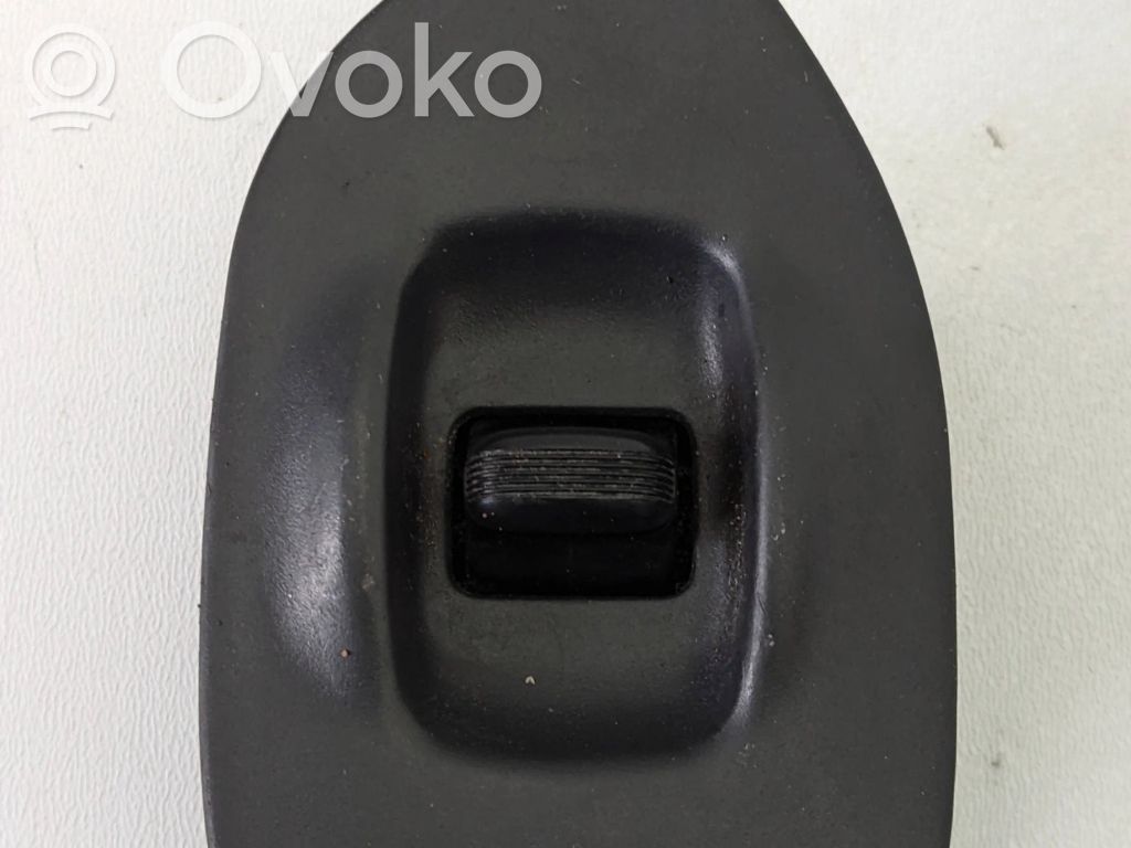 Subaru Legacy Electric window control switch 