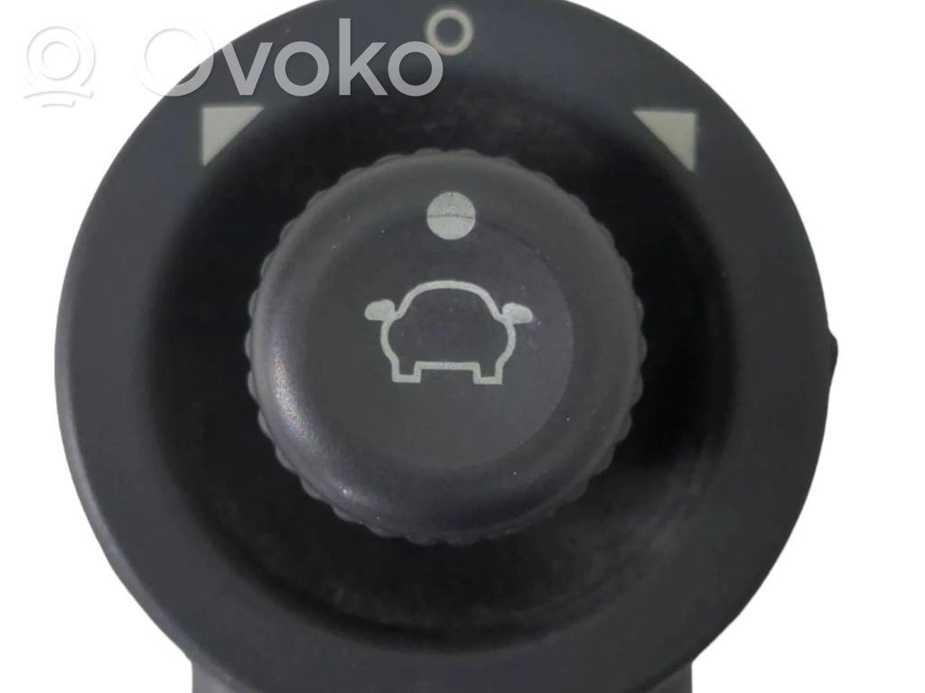 Wing mirror switch   CA6T17B676AA