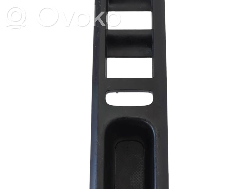 Peugeot 407 Front door window switch trim 