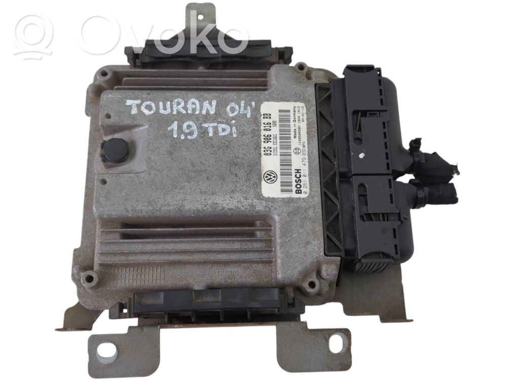Volkswagen Touran I Engine control unit/module 