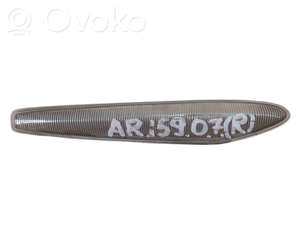 Alfa Romeo 159 Front fender indicator light 