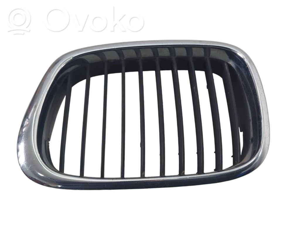 BMW 5 E39 Front grill 