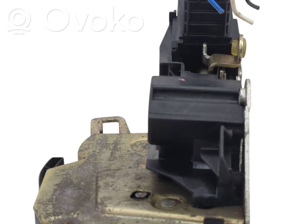 BMW 3 E36 Front door lock 