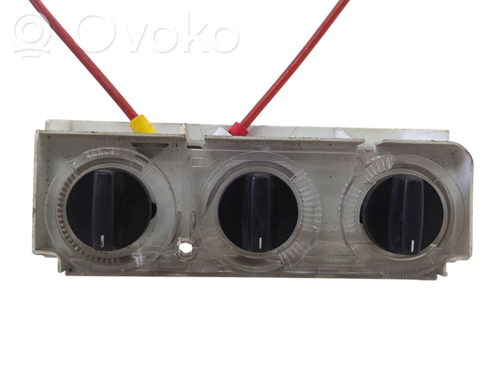 BMW 3 E36 Climate control unit 