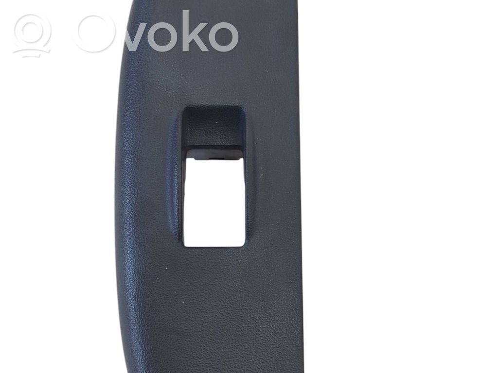 Toyota Yaris Verso Front door window switch trim 