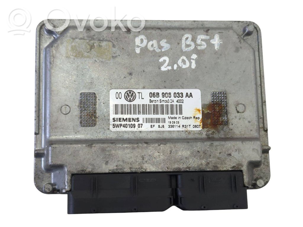 Volkswagen PASSAT B5.5 Engine control unit/module ECU 