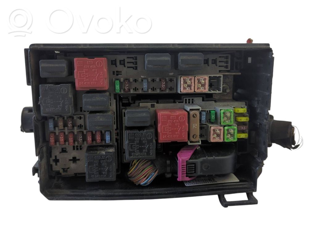 Opel Corsa D Fuse module 