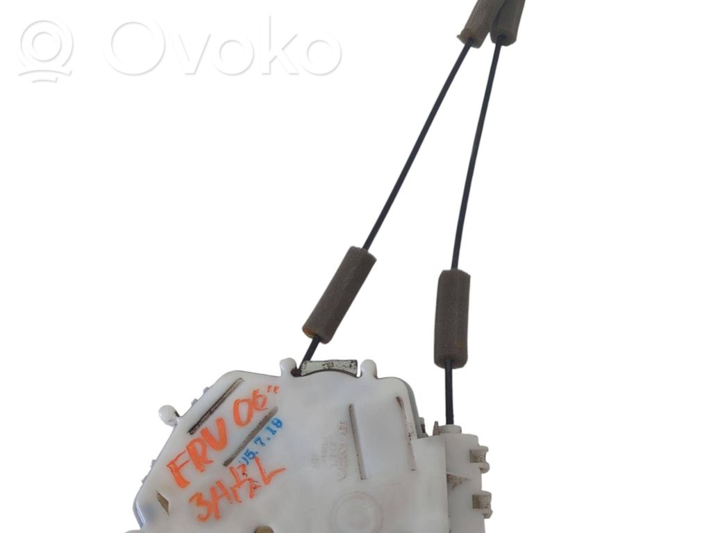 Honda FR-V Rear door lock 
