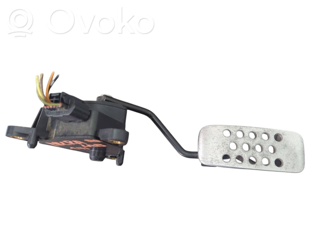 Nissan Micra C+C Accelerator throttle pedal 
