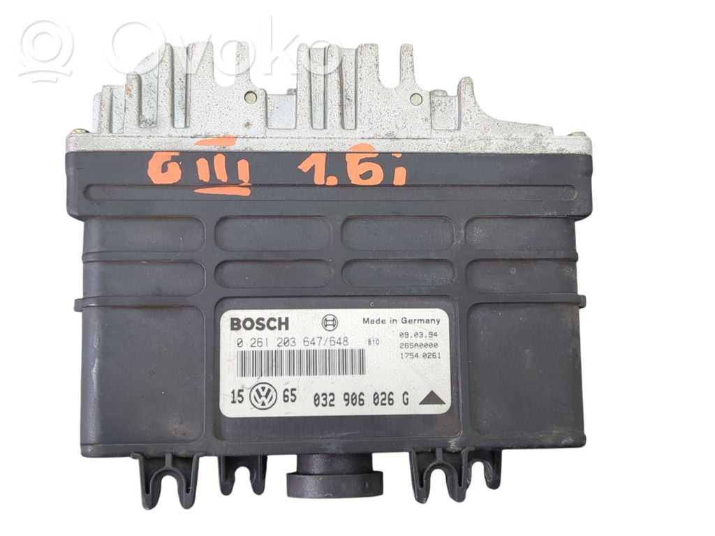 Volkswagen Golf III Engine control unit/module 