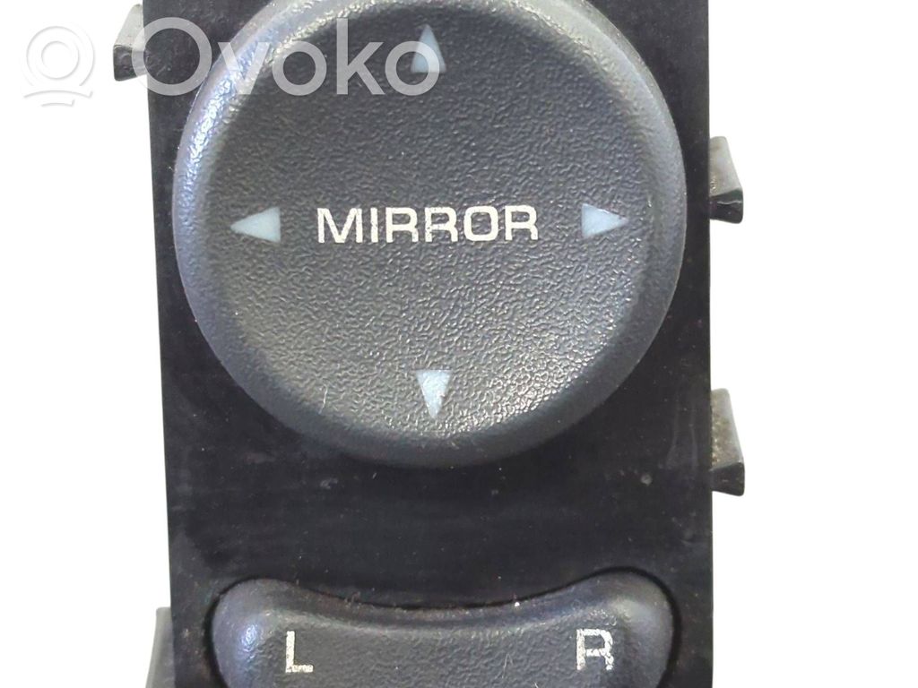 Chrysler Voyager Wing mirror switch 