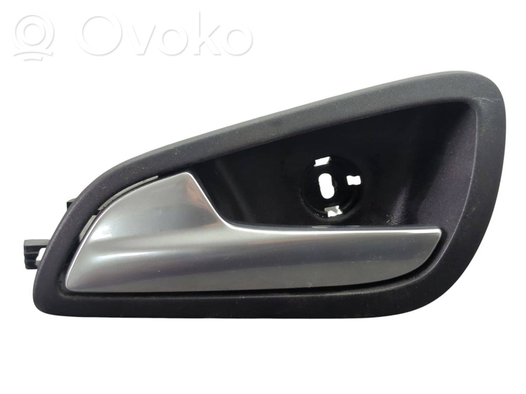 Manecilla interna puerta trasera   AM51U22601BDW