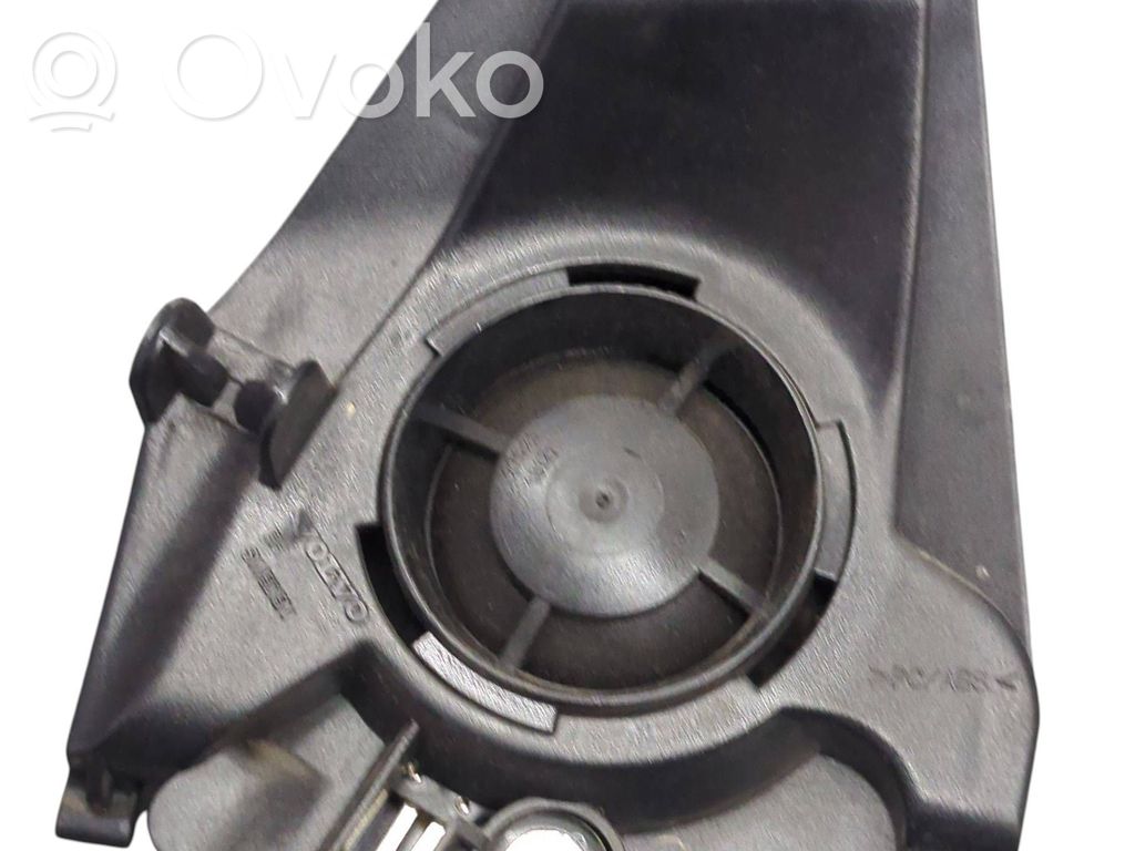 Volvo V70 Głośnik drzwi przednich 