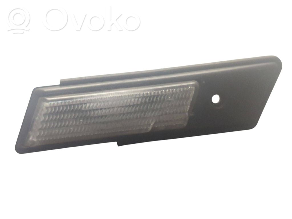 Front fender indicator light   185007