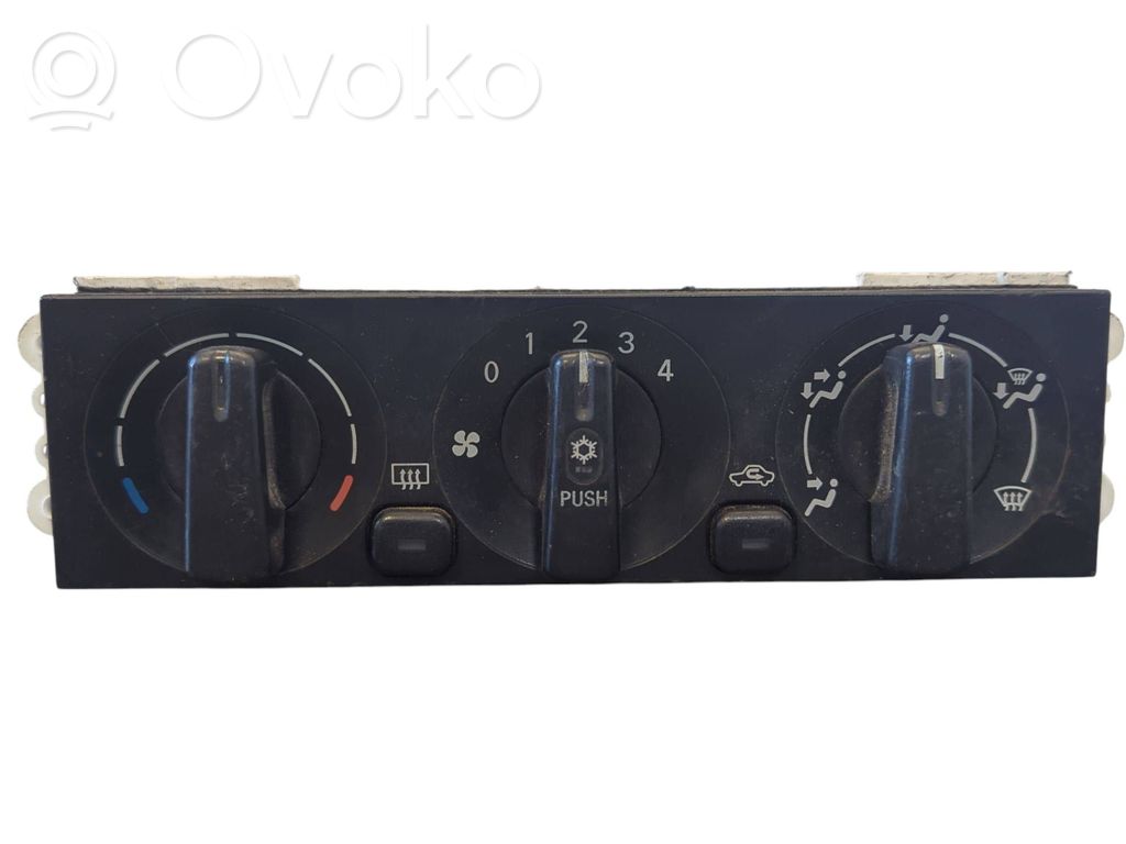 Mitsubishi Space Wagon Climate control unit 