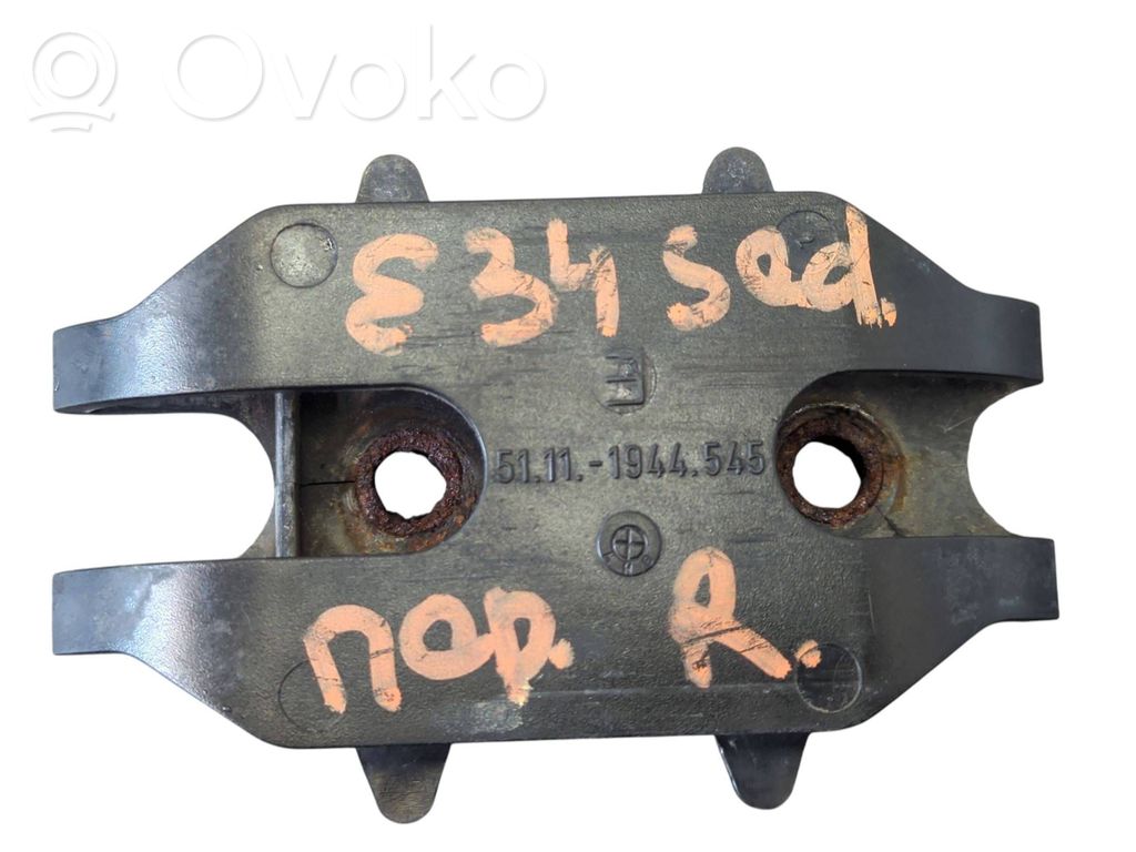 BMW 5 E34 Front bumper support beam 