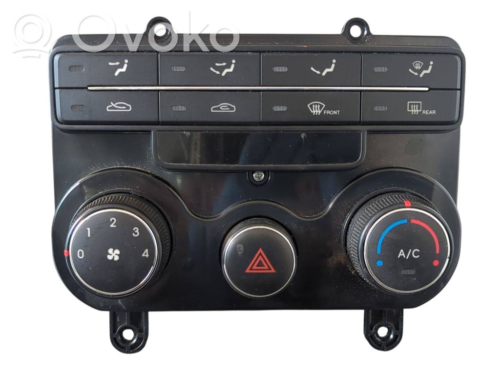 Hyundai i30 Climate control unit 