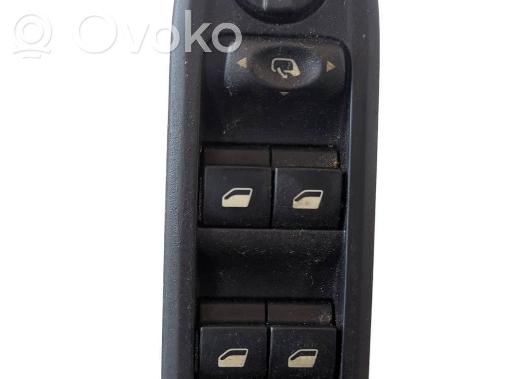 Citroen C5 Electric window control switch 