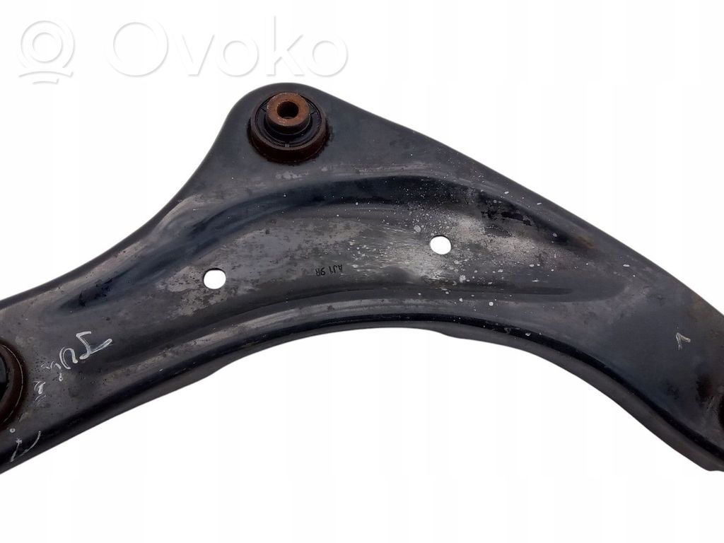Nissan Juke I F15 Braccio di controllo sospensione anteriore 