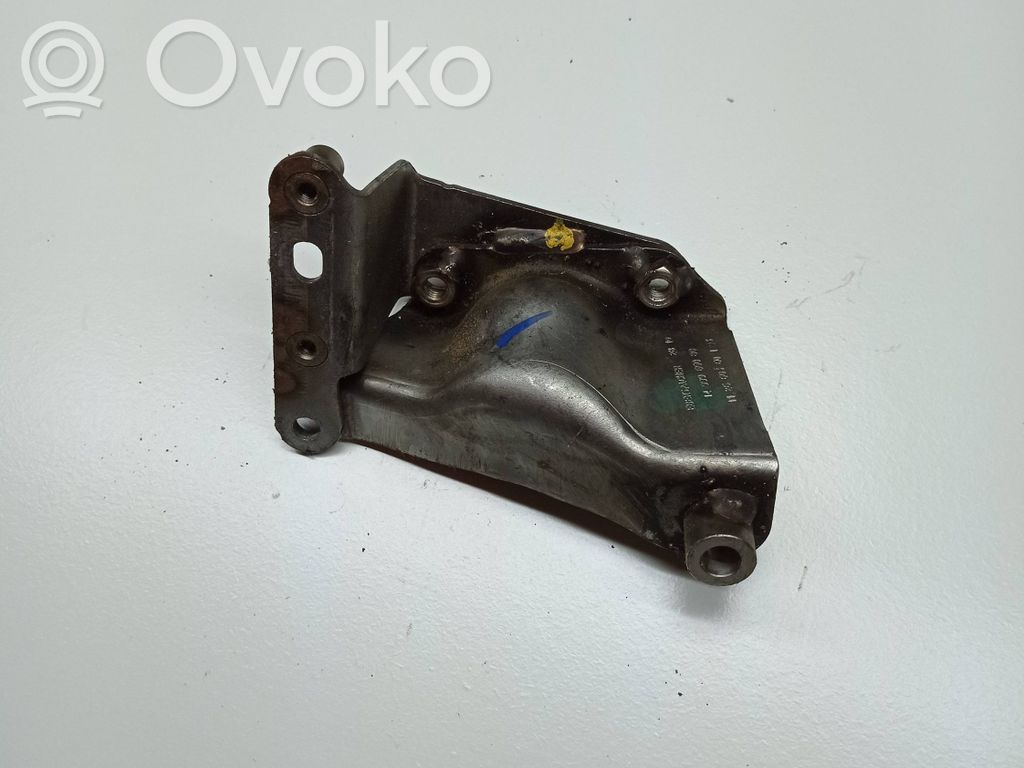 Engine mounting bracket   1499966080,112660360193