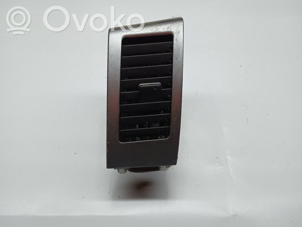 Mitsubishi Outlander Rejilla de ventilación central del panel 