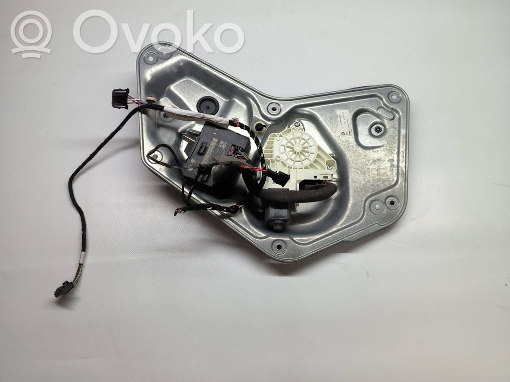 Skoda Yeti (5L) Rear door window regulator with motor 
