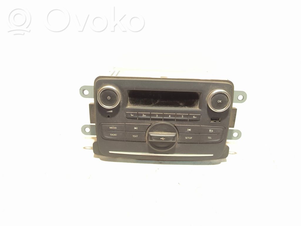 Dacia Duster II Radio/CD/DVD/GPS head unit 