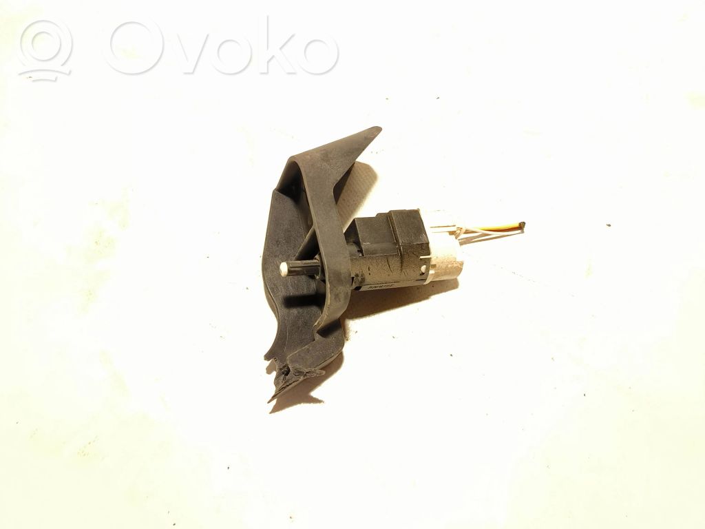 Dacia Duster II Brake pedal sensor switch 