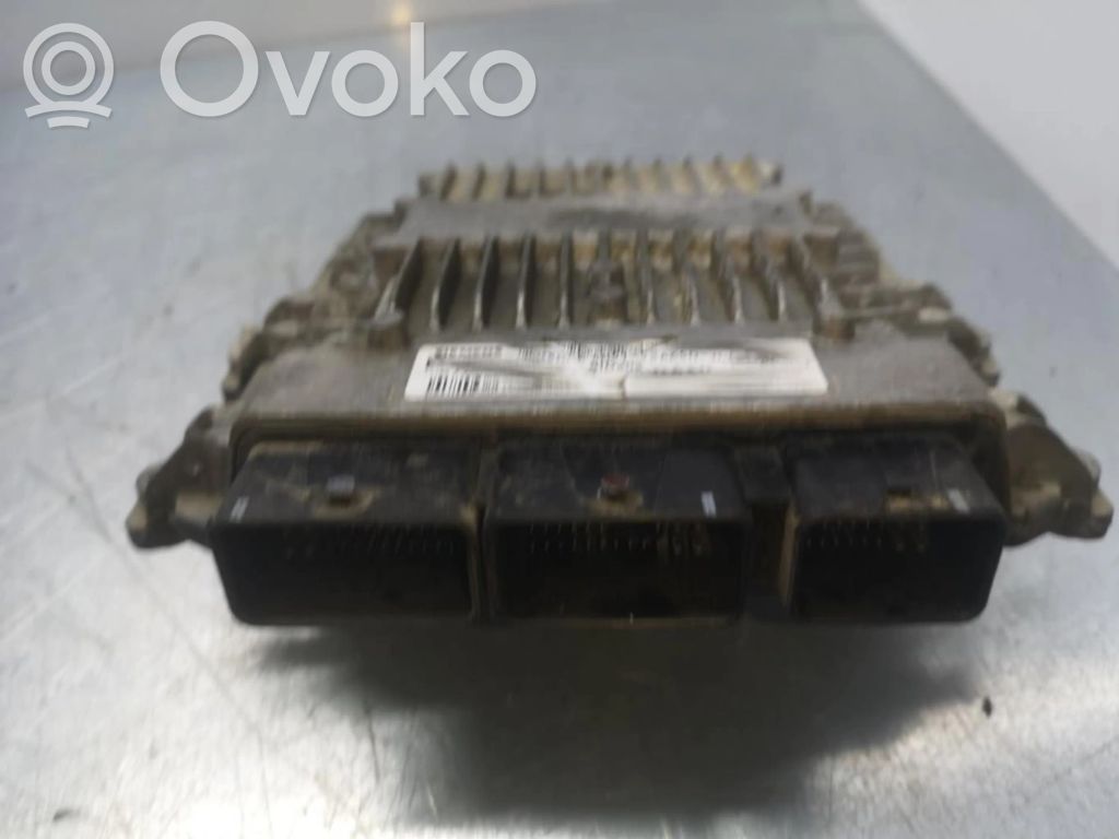 Unité de commande, module ECU de moteur   4M5112A650