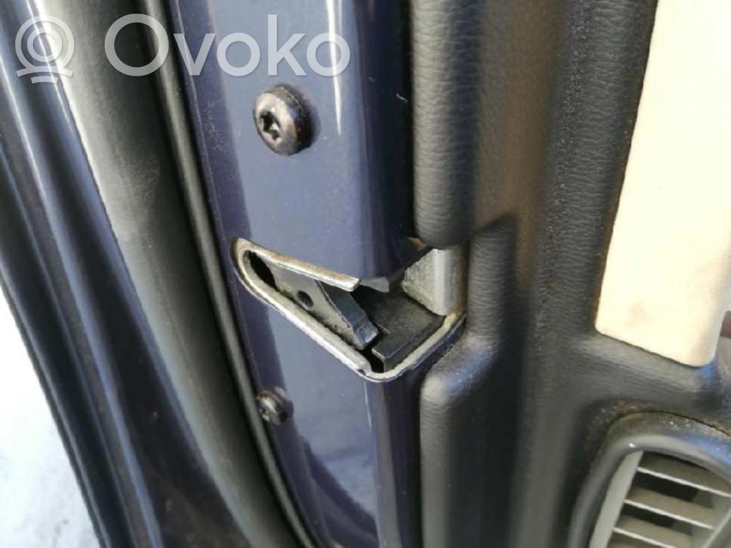 Cerradura de puerta delantera