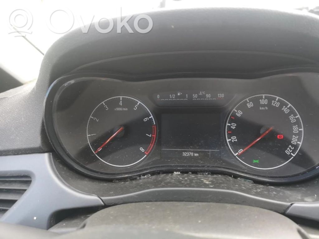 Opel Corsa E Speedometer (instrument cluster) 