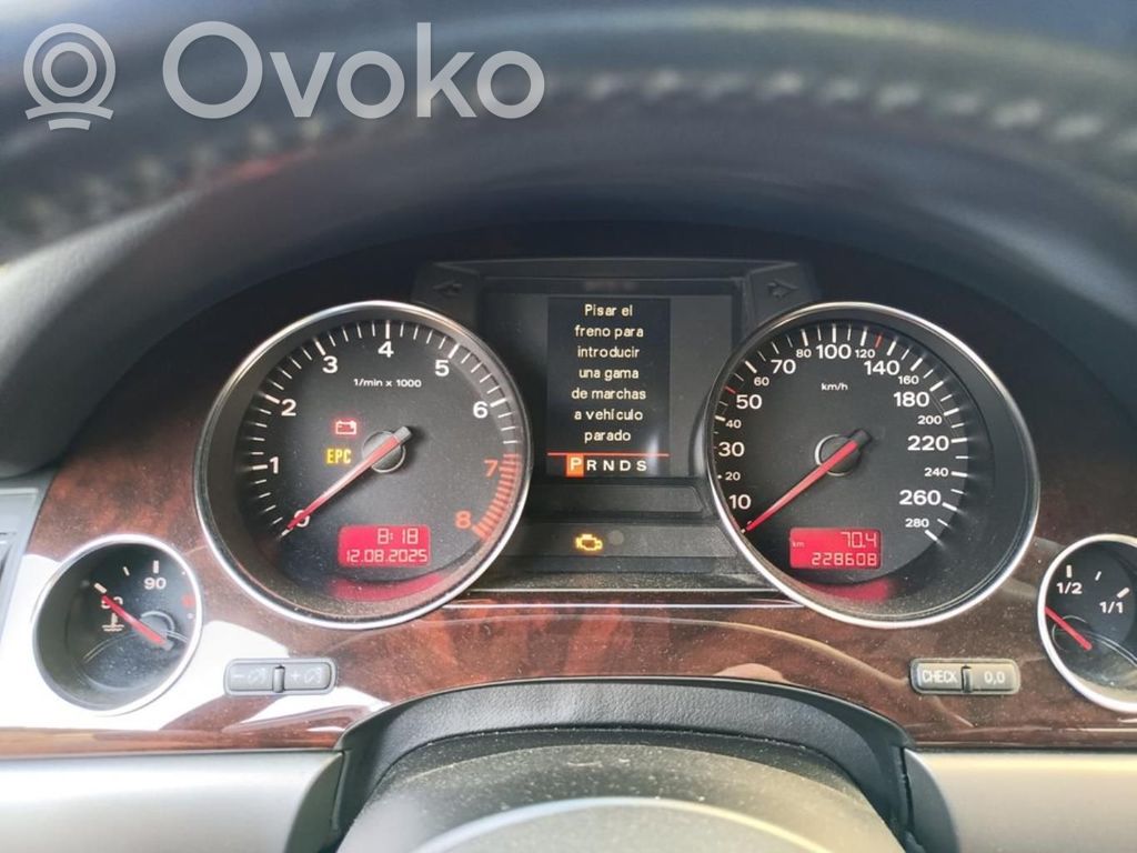 Speedometer (instrument cluster)