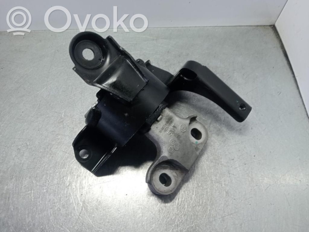 Engine mount bracket   10241848
