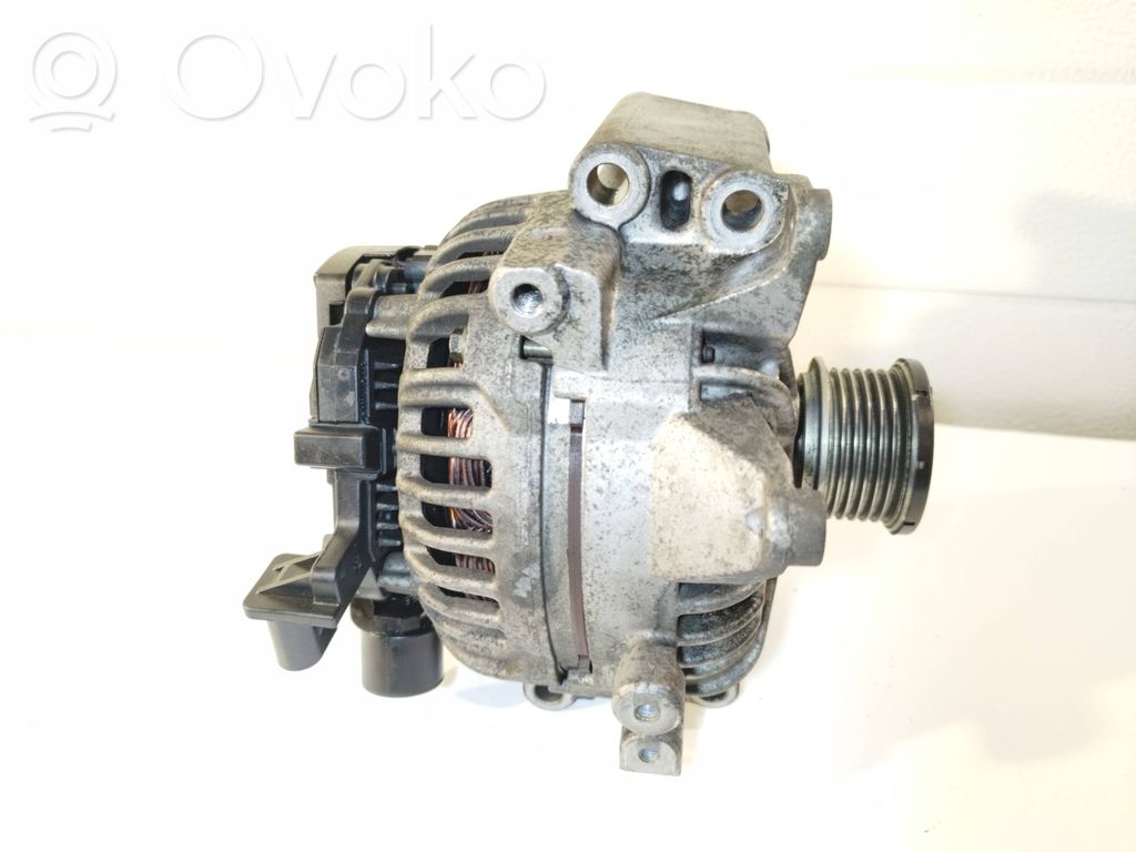 Mercedes-Benz C W203 Alternator 